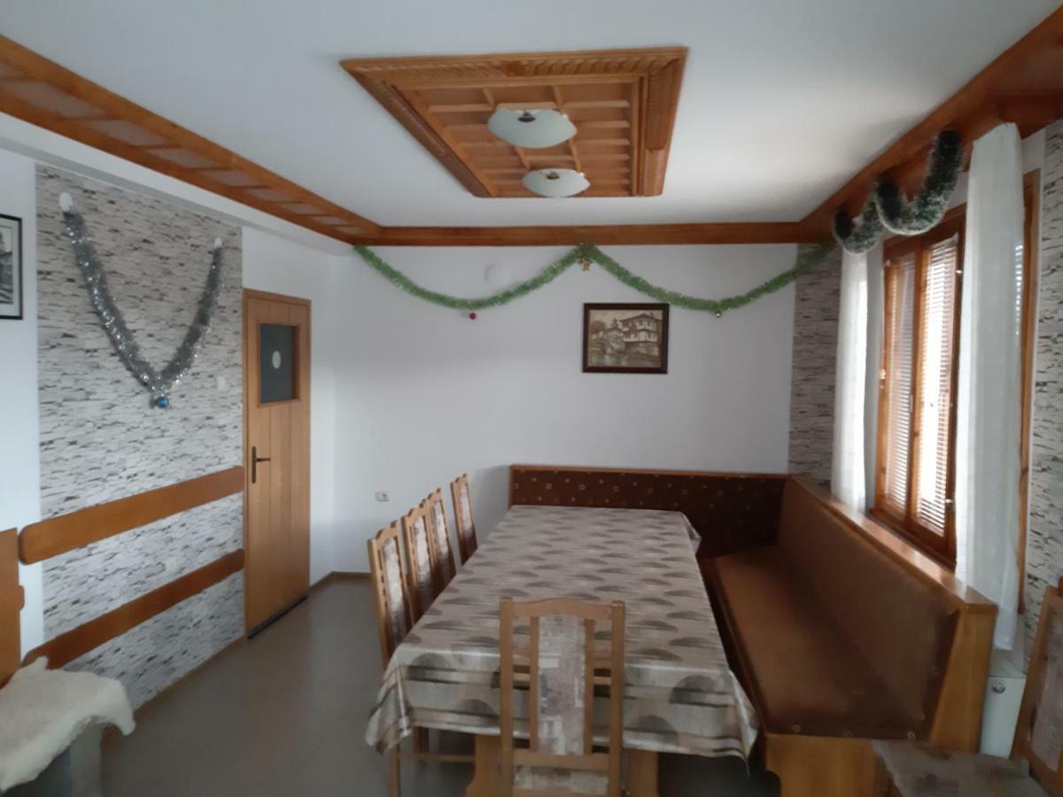 Къща Поколения Tryavna Luaran gambar